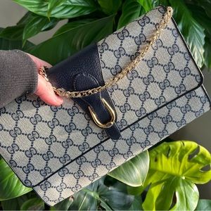 🆂🅾🅻🅳 Authentic: Gucci GG Clutch or Crossbody